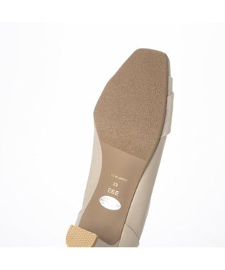 Riz raffinee <Riz raffinee>【3E】スクエアトゥパンプス ライトベージュ