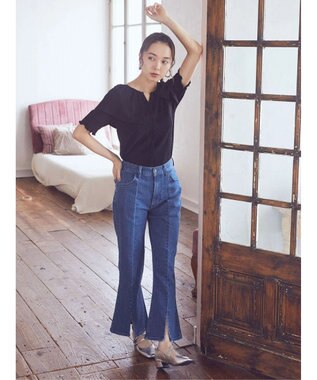 earth music&ecology Ｌｅｅ×ｅ．ｍ．ａ．ｅ．スリットフレアデニムパンツ Light Indigo