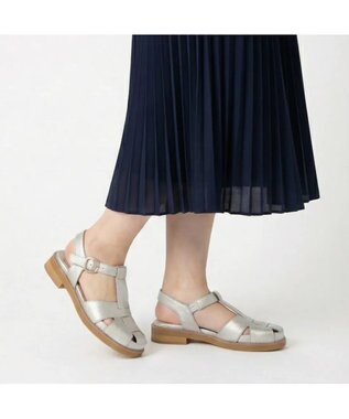 ing <ing>【WEB限定】【サスティナブル】グルカサンダル シルバー