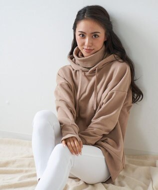 OP／FILA 【OP】ネックウォーマー付き裏毛パーカー ベージュ