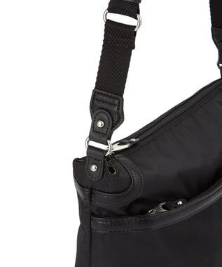 ACE BAGS & LUGGAGE PROGRES アベス ショルダーバッグ 縦型 20182 ブラック