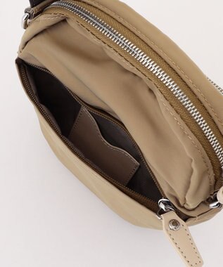 Y'SACCS ポリエステルツイル ポシェット ベージュ