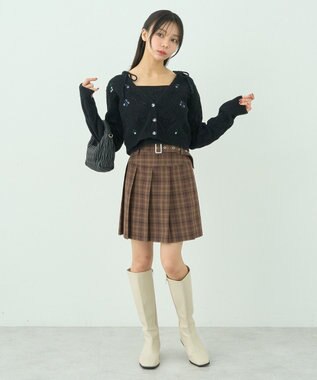 earth music&ecology ＳＥＴ２点刺繍ビスチェ＋カーディガン Black