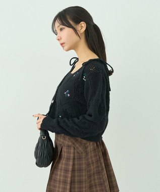 earth music&ecology ＳＥＴ２点刺繍ビスチェ＋カーディガン Black