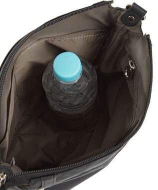 ACE BAGS & LUGGAGE PROGRES アベス ショルダーバッグ 縦型 20182 ブラック