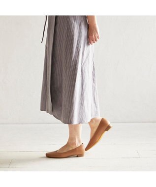 ing <ing>スクエアトゥVカットパンプス ベージュ