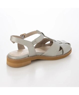 ing <ing>【WEB限定】【サスティナブル】グルカサンダル シルバー