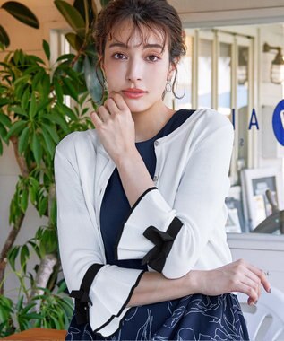 Tiaclasse L 【洗える】袖口フレアリボンニットカーディガン オフホワイト×ブラック