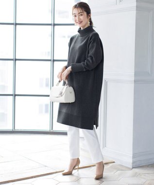 Tiaclasse 【洗える】華のあるニットタートルワンピース ブラック