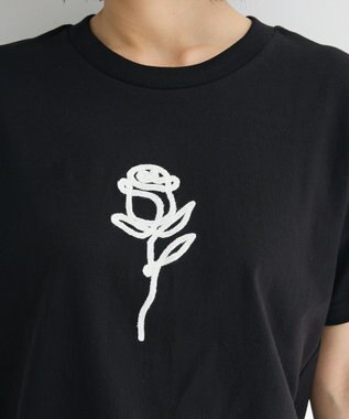 Green Parks ・ＤＯＵＢＬＥ　ＦＬＡＧＳ　ローズチェーン刺繍ＴＥＥ Black
