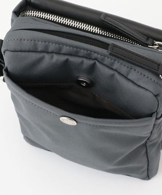 Y'SACCS ベルトスクエアミニマムショルダーバッグ グレー