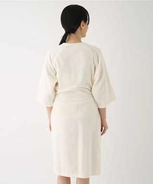 UCHINO エアリータッチ ラグランレディスローブ アイボリー