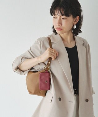 russet カラビナ付き ソフトレザーマルチケース(Z-211) Bordeaux