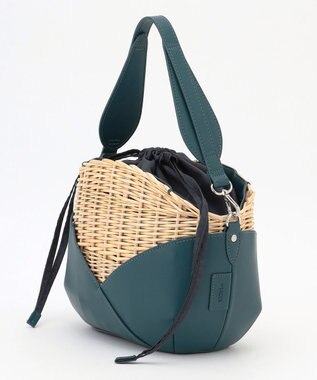 (新品タグ付) オンワード　イザック　ウィッカーバスケットショルダー　黒 新品タグ付) オンワード イザック ウィッカーバスケットショルダー 黒