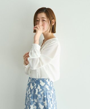 YECCA VECCA アクセサリー付きブラウス Off White