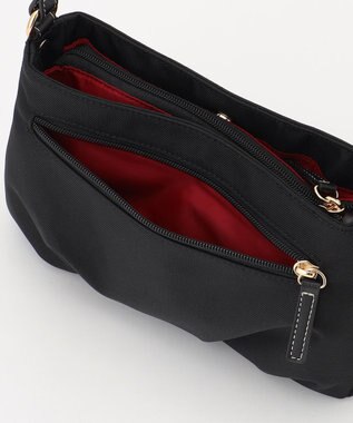 LA BAGAGERIE ポリエステルキャンバス　タックポシェット ブラック