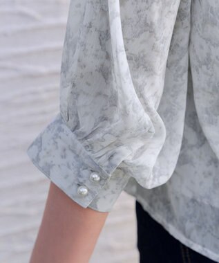 Tiaclasse L 水彩花柄シフォンブラウス グレー