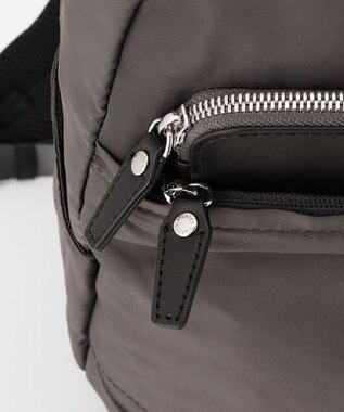 Y'SACCS ポリエステルツイル リュックサック ダークグレー