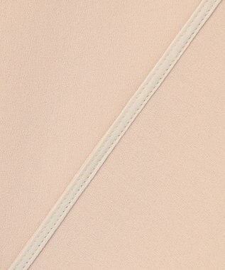 BEIGE， 【WEB限定・洗える】CLARION / ゴールド釦クルーネックブラウス Beige