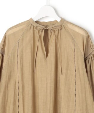23区 【先行予約】リネンミックスシアースラブ ギャザーブラウス ベージュ系