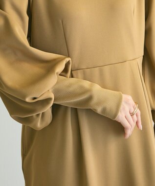 Green Parks ａ．ポンチ袖ボリュームワンピース Beige