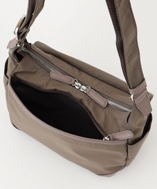 Y'SACCS ミリタリーフラップミニショルダー グレージュ