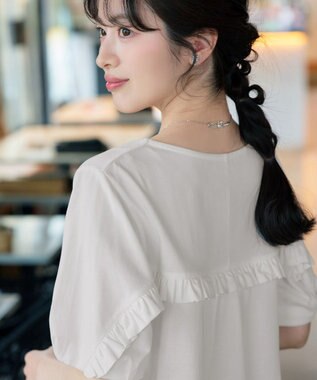 Tiaclasse L 【おのののかさん着用】「サマケア」バックヨークフリルチュニック オフホワイト