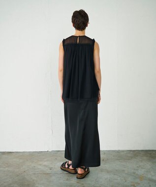 GRACE CONTINENTAL チュールノースリーブ トップ ブラック