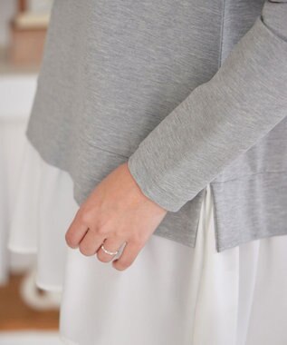 Tiaclasse L 【洗える】ポンチドッキングギャザーパーカー　 グレー×オフホワイト