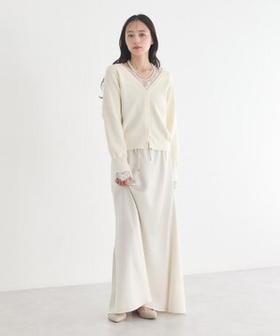 earth music&ecology サテンフリルマーメイドスカート Ecru