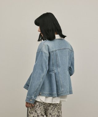 GRACE CONTINENTAL ペプラムデニムジャケット ブルー