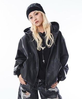  【ユニセックス着用ITEM】PUフードブルゾン