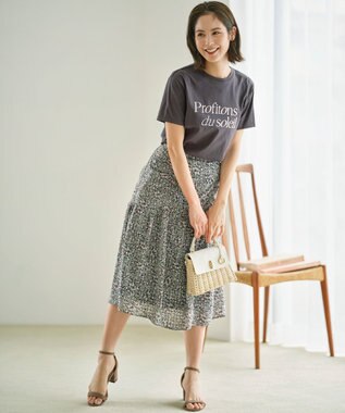 組曲 L ブルーデイジーロゴプリント Tシャツ チャコール×ピンク系