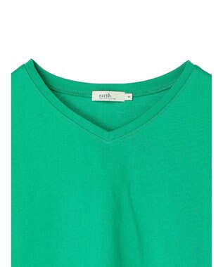 earth music&ecology ＶネックＴシャツ（汗じみ防止） Off White