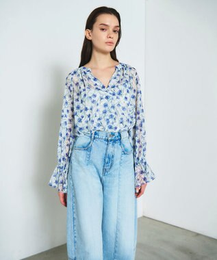 GRACE CONTINENTAL スモールフラワーケープトップ キナリ