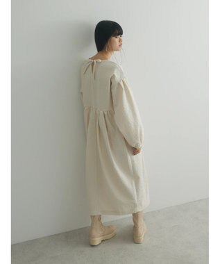 Green Parks armonia. エンボスタックコクーンワンピース Ivory