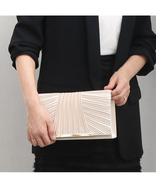 UNBILLION カシュカシュ cachecache / チェーンショルダー付きクラッチバッグ