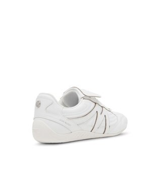 STEVE MADDEN FREEKICK ローカットスニーカー ホワイトシルバー