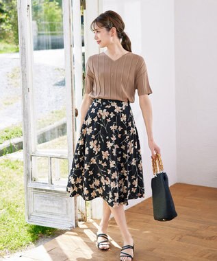 Tiaclasse 花柄プリントスカート ブラック