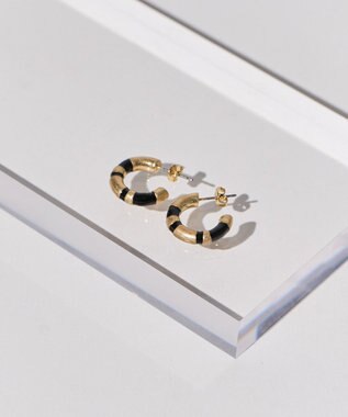 AMERICAN HOLIC ハーフカラーフープピアス