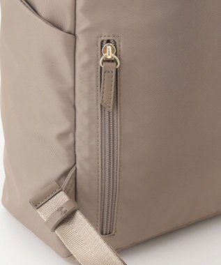 23区 【撥水】ナイロン リュック ベージュ系