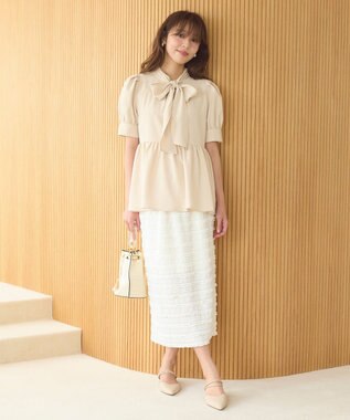 Feroux 【洗える】ペプラム ボウタイブラウス ベージュ系