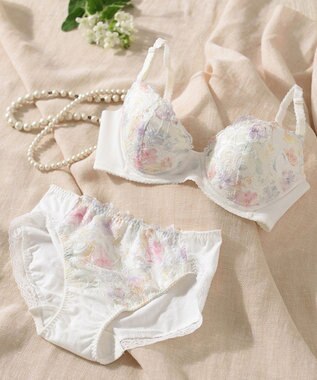 Wing 【ナチュラルフィットブラ】 自然なまる胸シルエット もっちりふんわり触感 KB2020 ウイング／ワコール アイボリー