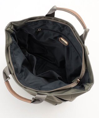 LA BAGAGERIE チャーム付き　ナイロンリュック グレー