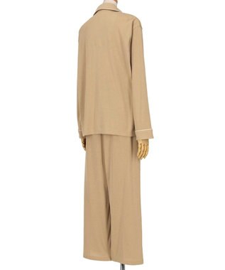 une nana cool 【綿100％】フライスパジャマ　ＭＡＤＥ　ＷＩＴＨ　ＬＩＢＥＲＴＹ　ＦＡＢＲＩＣ OV