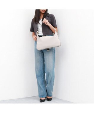 UNBILLION 【テレビ ドラマ着用アイテム】カシュカシュ cachecache / ダブルバックルベルトショルダー ライトグレー