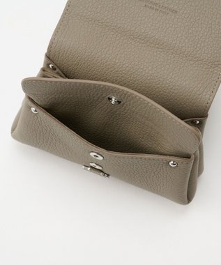 IACUCCI アバ ウォレット CERVO グレージュ