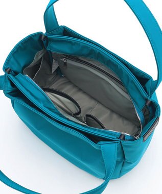 Y'SACCS 【大人のおしゃれ手帖11月号掲載】本上まなみ×Y'SACCS ナイロンボンディングトート ブルー