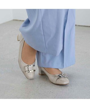 Riz raffinee 【3E】バックルリボンモチーフパンプス ライトグレービ―