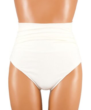 San-ai Resort（三愛水着楽園） ノンワイヤー水着　9M【San-ai Resort（サンアイリゾート）】 ホワイト